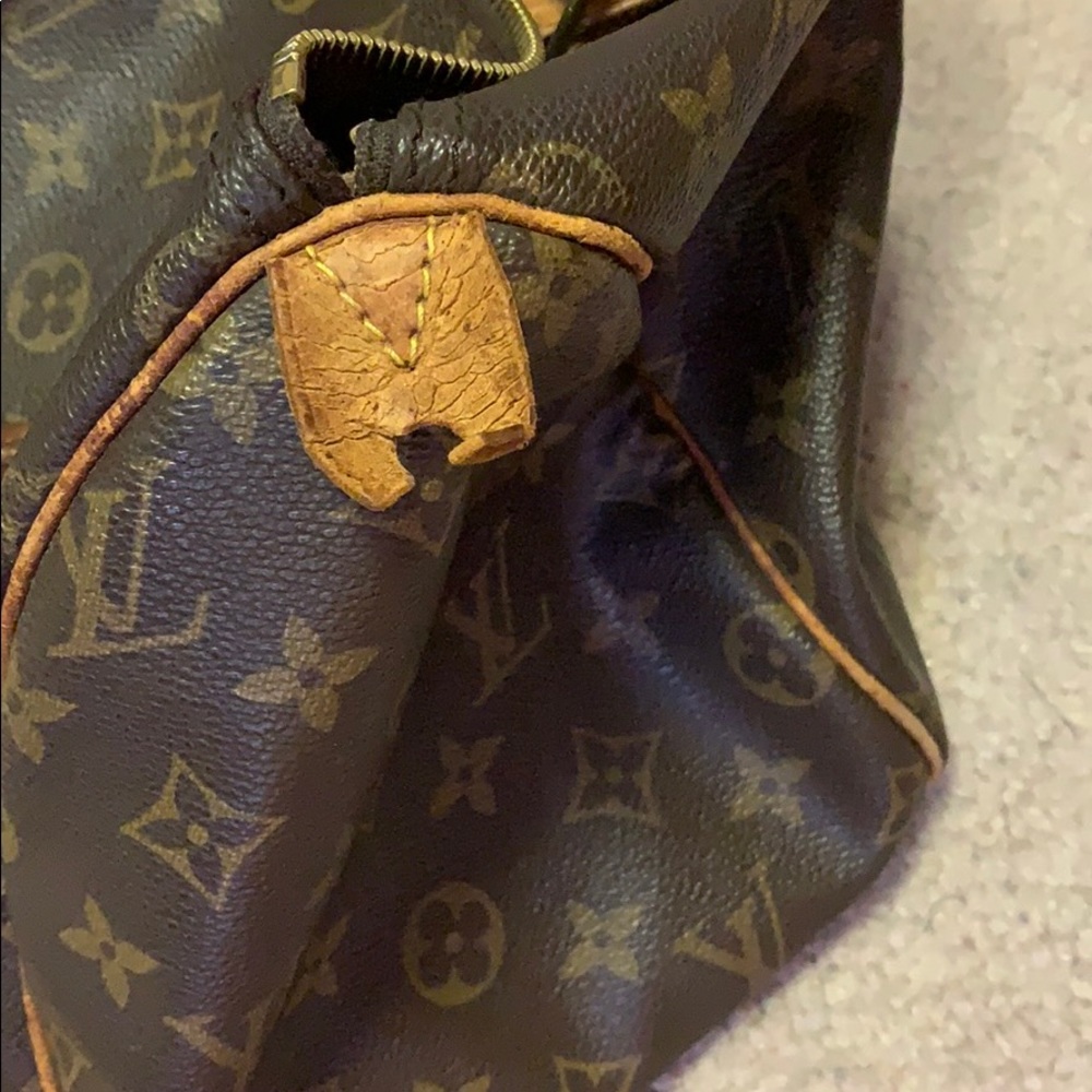 Authentic Speedy 35 Monogram Bag - image 5